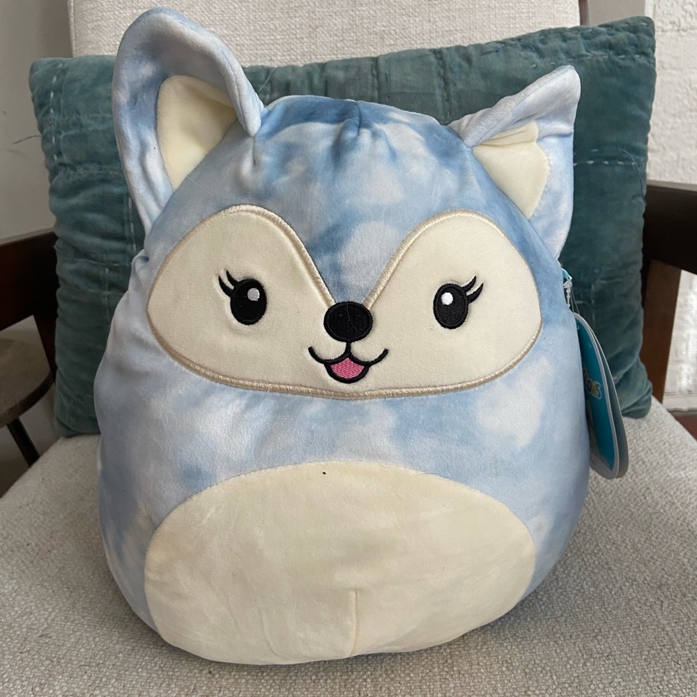 Faldette the fox blue tie dye squishmallow new with tags